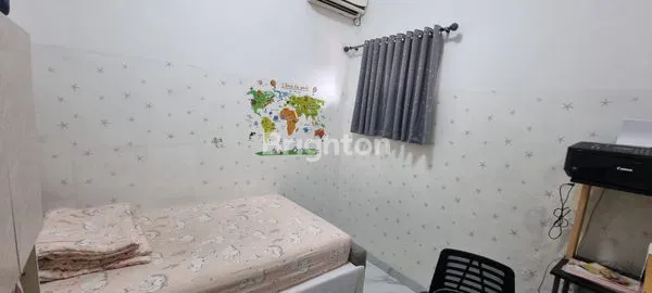 image RUMAH SIAP HUNI DEKAT GAJAHMADA JAKARTA PUSAT (6)