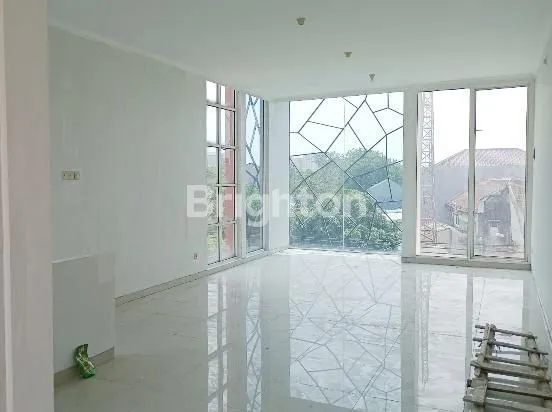 image DIJUAL RUKO HOOK 3 LANTAI TENGAH KOTA DEKAT SMA LOYOLA BRUMBUNGAN SEMARANG TENGAH (5)