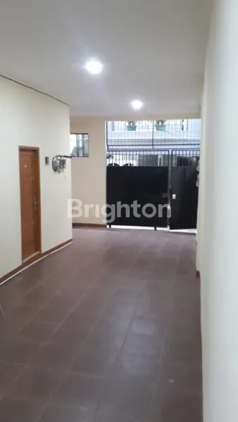 image RUMAH KOS 20 KT TANJUNG DUREN JAKARTA BARAT (2)