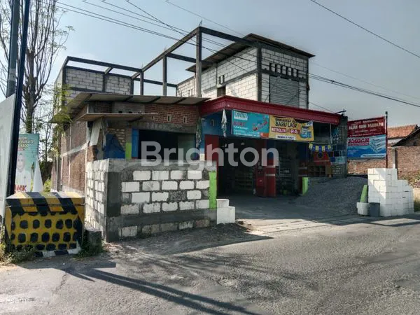 RUMAH USAHA (TOKO BANGUNAN) 2 LANTAI DI JALAN LINGKAR BARAT (TEMBUSAN SUKODONO-WONOAYU-TULANGAN)