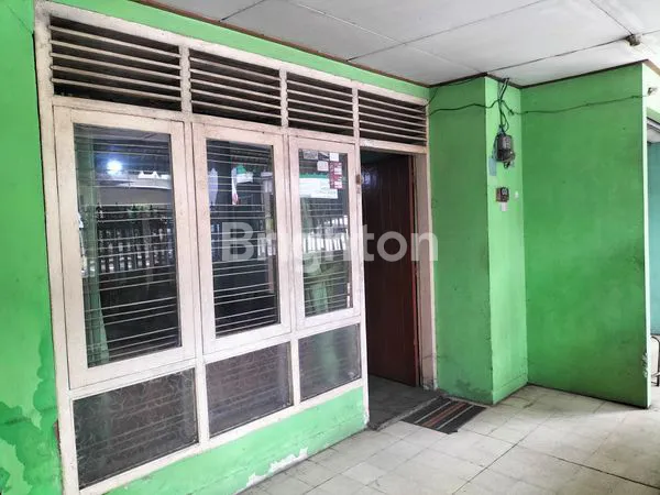 image RUMAH LOKASI STRATEGIS DIPUSAT KOTA KEDIRI (2)