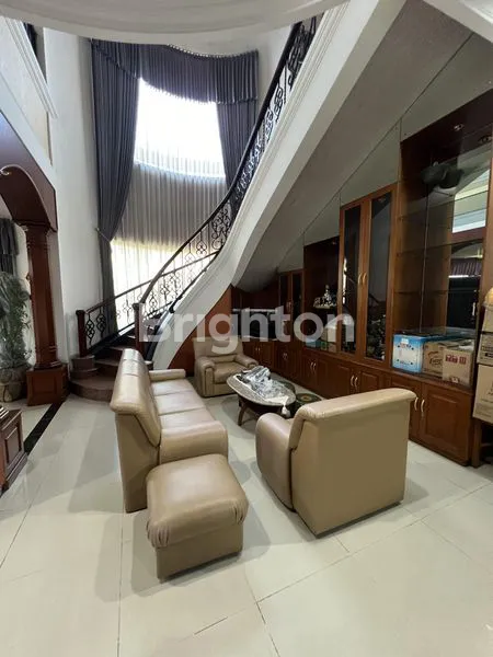 image SUTOREJO RUMAH 2 LANTAI SIAP HUNI SURABAYA TIMUR (4)