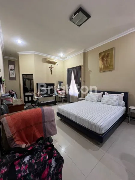 image SUTOREJO RUMAH 2 LANTAI SIAP HUNI SURABAYA TIMUR (6)