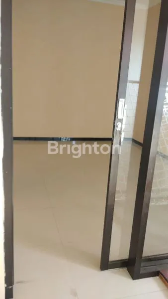 image RUMAH MINIMALIS & CANTIK DENGAN PLAFON TINGGI, DI VIOLAN JAYA SEMARANG (6)