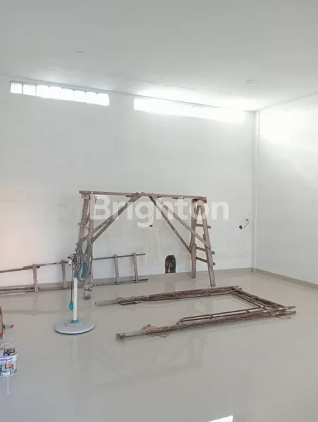 image RUMAH MEWAH DAN LUAS (2)