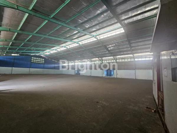 GUDANG UNTUK KEGIATAN INDUSTRI  MANUFAKTURING DI KAWASAN BERIKAT NUSANTARA, CAKUNG, JAKARTA TIMUR