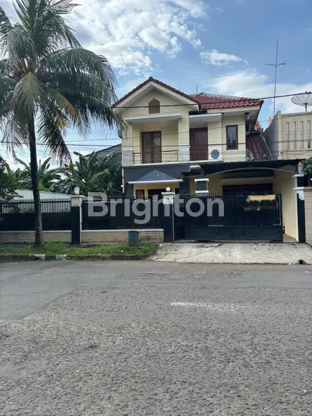 RUMA BESAR 2 LT BEBAS BAJIR DI CIKUNIR