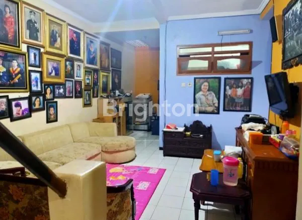 image RUMAH POJOK 2 LANTAI MURAH (3)