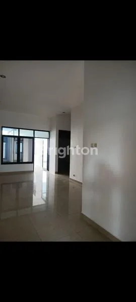 image *RUMAH NIRWANA BOULEVARD SIAP HUNI COCOK UNTUK TEMPAT LES, DEPOT* (2)