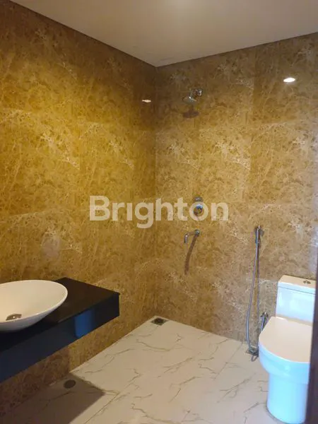 image MURAHH SAJOOO APARTEMEN SELANGKAH TOLL MAYJEN GRAND SUNGKONO LAGOON (4)
