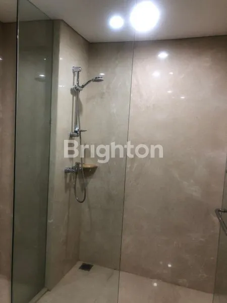 image APARTEMEN MEWAH THE PEAK TUNJUNGAN PLAZA (2)