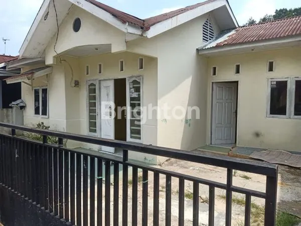 image DIJUAL MURAH RUMAH FULL RENOVASI DEKAT SMP 26 (1)