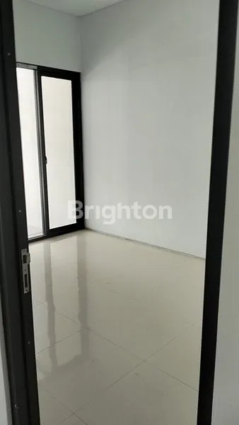 image RUMAH BARU LEBAR 6 MINIMALIS 2 LANTAI, SATELIT SURABAYA BARAT (5)