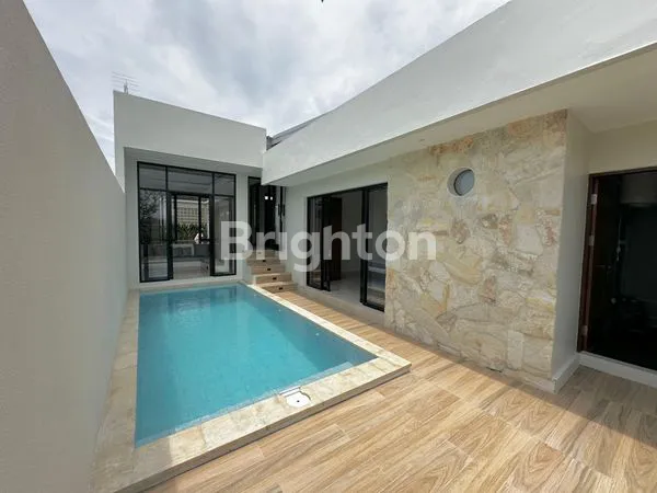 image VILLA MEWAH & MODERN 1 LANTAI FULL FURNISHED DI JANTUNG KAWASAN BISNIS UMALAS, BADUNG - BALI (1)