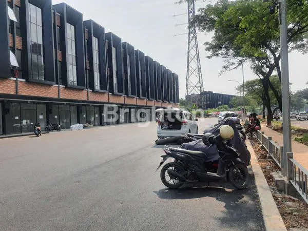 image RUKO LLOYD PROMENADE ALAM SUTERA (2)