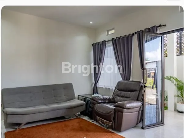 image RUMAH MODERN DUA LANTAI FULL FURNISH DEKAT KE PANTAI  (2)