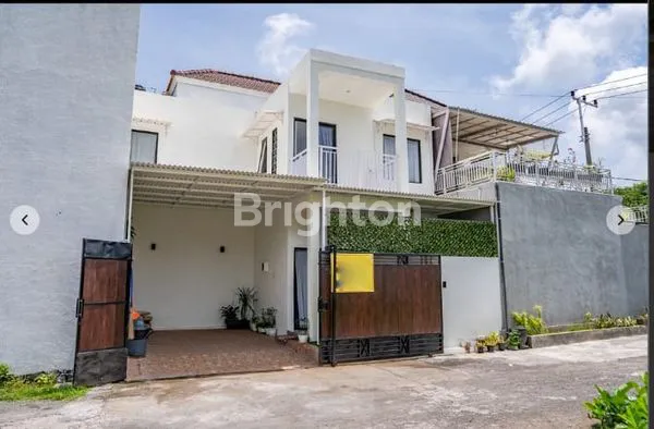 image RUMAH MODERN DUA LANTAI FULL FURNISH DEKAT KE PANTAI  (1)