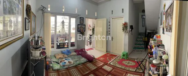 image RUMAH MODERN 2 LANTAI SIAP HUNI SEMI FURNISH BATU MALANG (2)