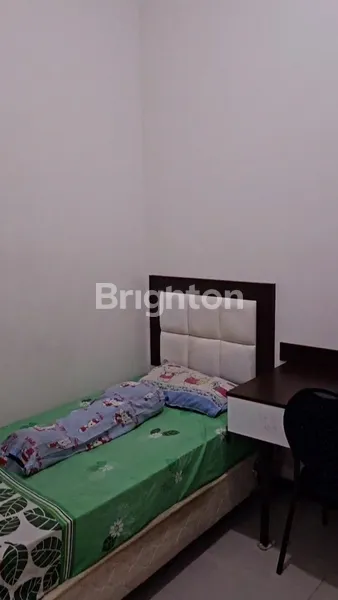 image RUMAH DI DIAN REGENCY SUKOLILO (8)