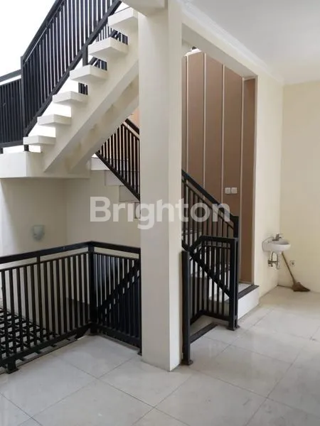 image RUKO 3 LANTAI DI CIMAHI COCOK UNTUK USAHA KANTOR ATAU GUDANG (2)