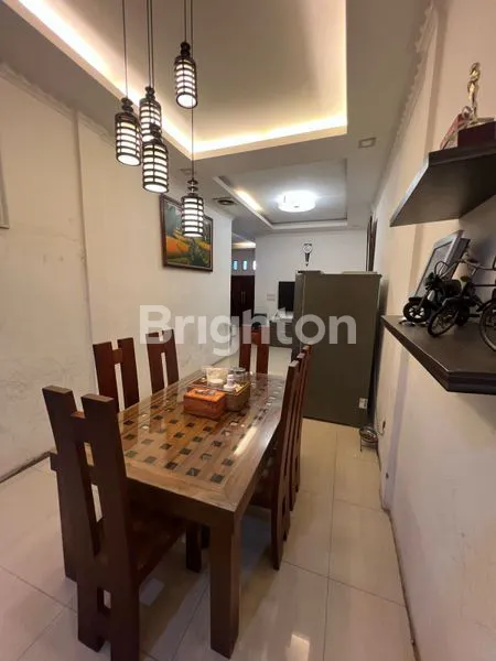 image RUMAH CANTIK DAN LUX DALAM KOMPLEK DWIKORA HELVETIA MEDAN (5)