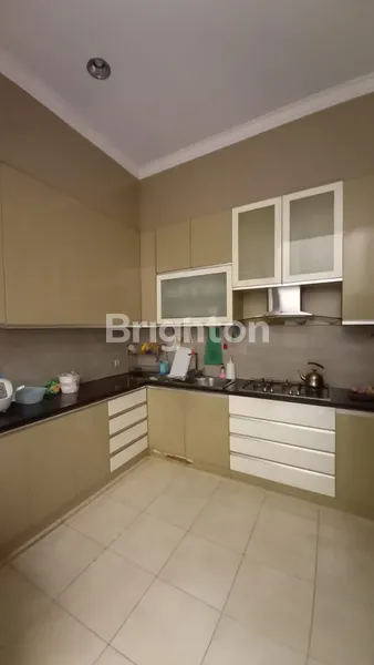 image RUMAH GREEN VILLE 2 LANTAI SEMI FURNISH (8)