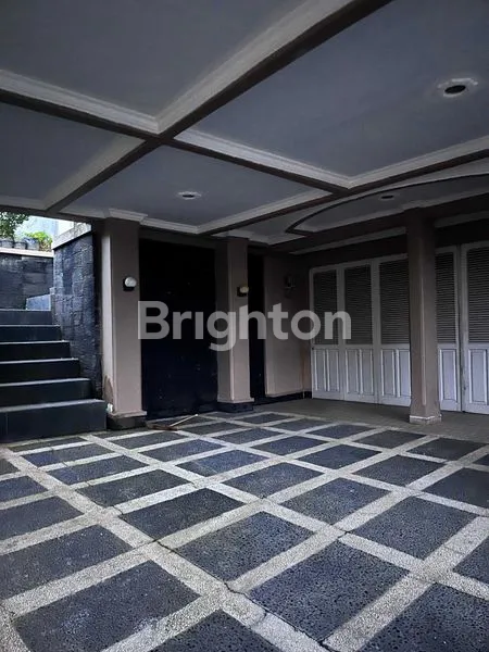 image RUMAH BAGUS 2 LANTAI DI KAWASAN SEJUK CISARUA SIAP HUNI (2)