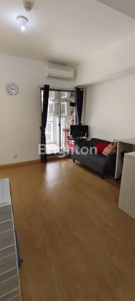 image  APARTEMEN MTOWN 3BR HADAP POOL RAPI BERSIH TERAWAT STRATEGIS GADING SERPONG TANGERANG (3)