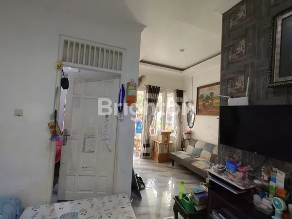 image RUMAH CANTIK 2 LANTAI DI GEDONGAN , COLOMADU, KARANGANYAR (5)
