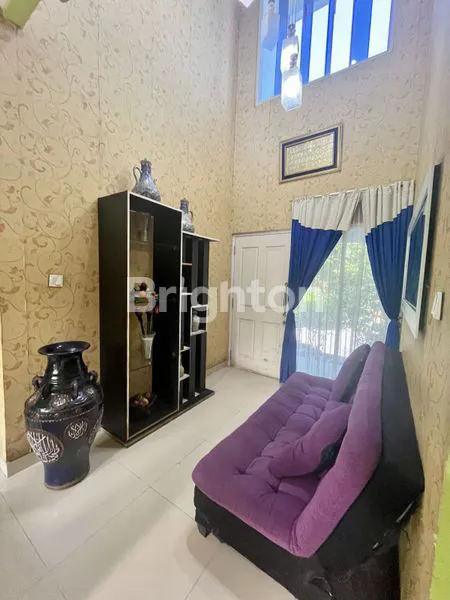 image RUMAH BAGUS CANTIK DI PERUMAHAN SEMARANG ATAS UDARA SEJUK DAN TENANG (3)