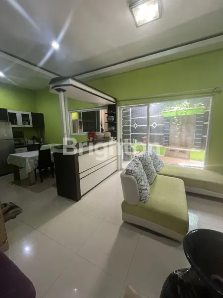 image RUMAH BAGUS CANTIK DI PERUMAHAN SEMARANG ATAS UDARA SEJUK DAN TENANG (5)