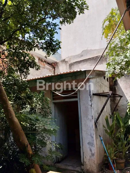 image RUMAH STRATEGIS MURAH HITUNG TANAH 288 M2 KEBON KACANG TANAH ABANG JAKARTA PUSAT (8)