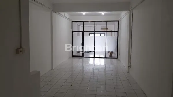 image LANGKA PUSAT KOTA SIDOARJO…RUKO 3.5 LANTAI DI JALAN MAJAPAHIT (3)