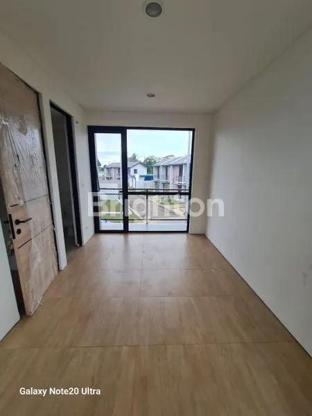 image PARK SERPONG, LEGOK, KABUPATEN TANGERANG, BANTEN. HUNIAN ASRI DEKAT KE SUMARECON MALL SERPONG, DEKAT KE KARAWACI (8)