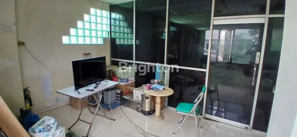 image RUKO BESAR 3 LANTAI DI MANGGA BESAR (3)