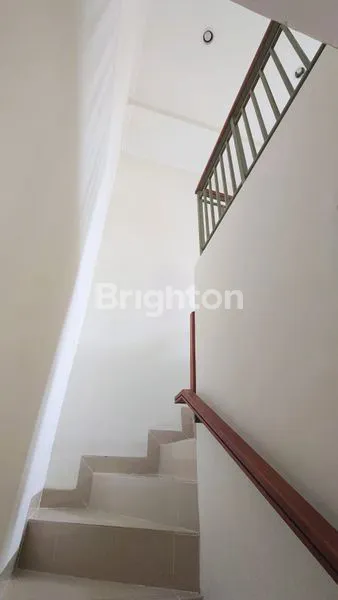 image RUMAH UNFURNISHED KONDISI BAGUS SEKALI DI MALIBU GADING VILLAGE (4)