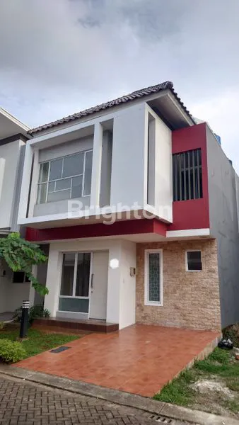 image RUMAH UNFURNISHED KONDISI BAGUS SEKALI DI MALIBU GADING VILLAGE (1)