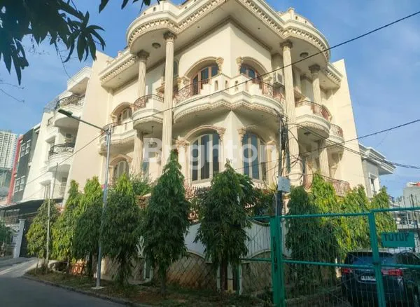 image RUMAH MUARA KARANG PLUIT  MEWAH (1)