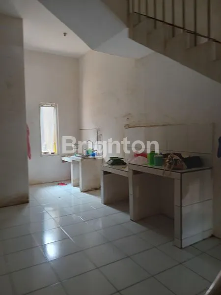 image RUMAH DUA LANTAI SIAP HUNI, AREA DEKAT SEKOLAH MAITREYAWIRA (3)