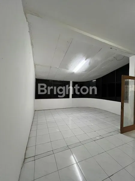 image RUKO KOMERSIAL JALAN RAYA (5)