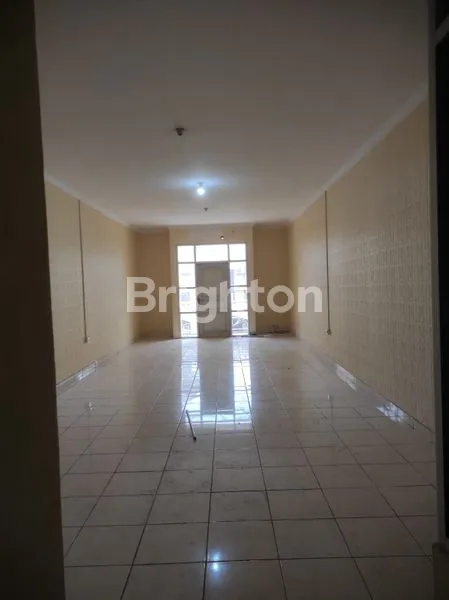 image RUKO SIAP PAKAI, STRATEGIS DAN RAMAI DI NGALIYAN SQUARE SEMARANG (5)