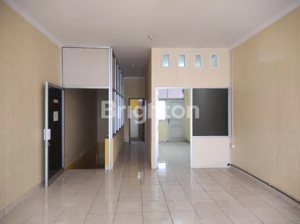 image RUKO SIAP PAKAI, STRATEGIS DAN RAMAI DI NGALIYAN SQUARE SEMARANG (4)