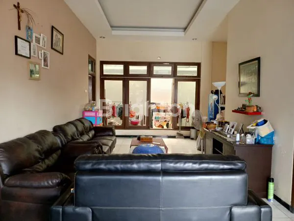 image RUMAH MEWAH 2 LANTAI GOMBEL PERMAI, VIEW KOTA SEMARANG (4)