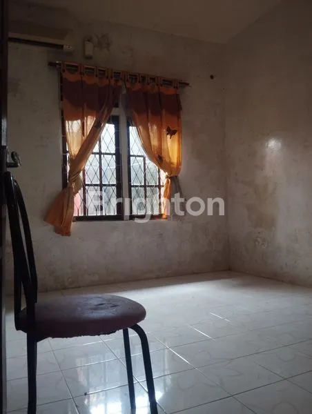 image RUMAH 2 LANTAI DEPAN GM SWALAYAN SUNGAI JAWI PONTIANAK BARAT  (7)