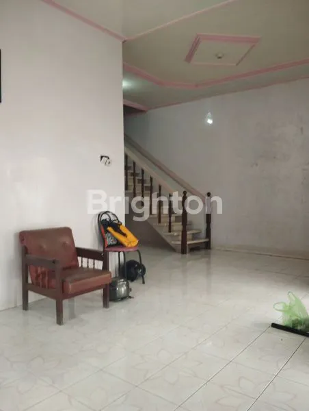 image RUMAH 2 LANTAI DEPAN GM SWALAYAN SUNGAI JAWI PONTIANAK BARAT  (5)