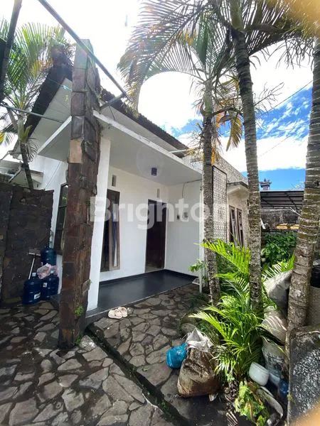 RUMAH 1 LANTAI DI UNGASAN DI JALAN BALI CLIFF