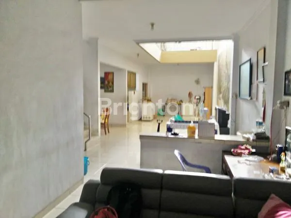 image RUMAH 1,5 LANTAI ROW 1 MOBIL BISA DIJADIKAN KOST DI PETOJO (1)