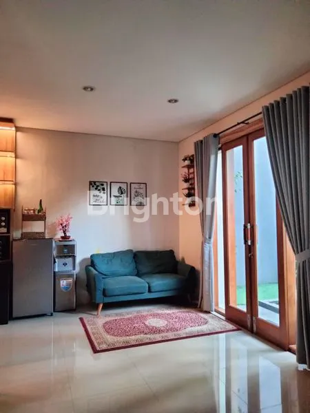 image RUMAH 2 LANTAI SEMI FURNISH SIAP HUNI DI BINTARO TANGERANG SELATAN (2)