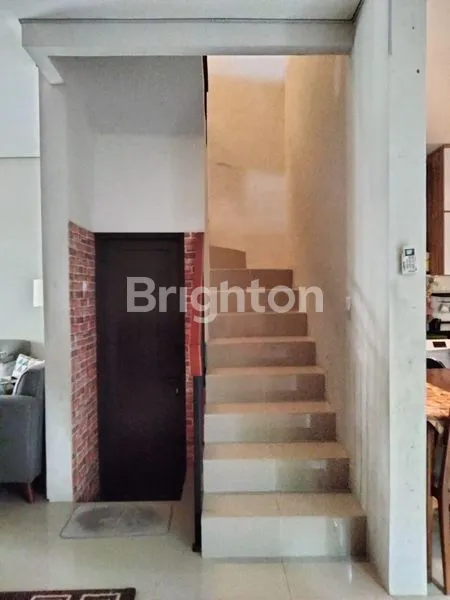 image RUMAH 2 LANTAI SEMI FURNISH SIAP HUNI DI BINTARO TANGERANG SELATAN (4)