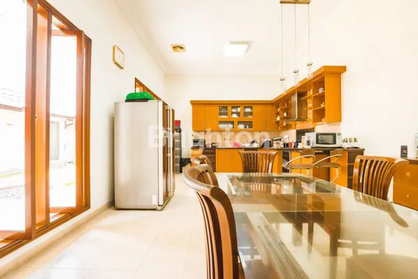 image RUMAH FURNISH TANAH ABANG JAKARTA PUSAT (4)